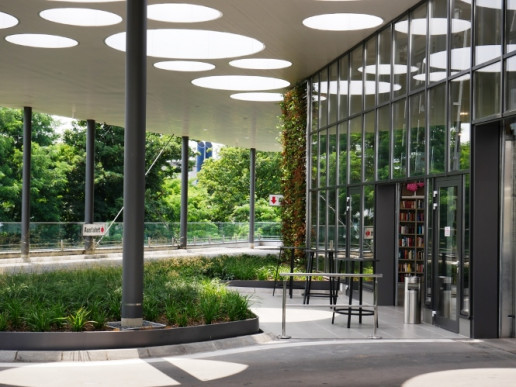 Schon kleinere begr&uuml;nte Fl&auml;chen k&ouml;nnen Unternehmen klimaresilienter machen. Foto: &copy; WILA Bonn